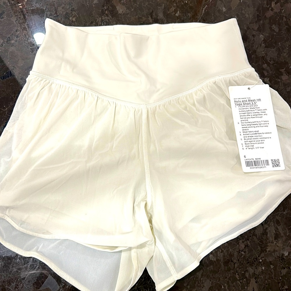 Lulu lemon mesh yoga shorts